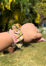 Load image into Gallery viewer, Scrunchies
