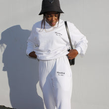 Load image into Gallery viewer, Comfortable white cotton joggers by Manifest, offering a clean, minimalist design for everyday outfits.